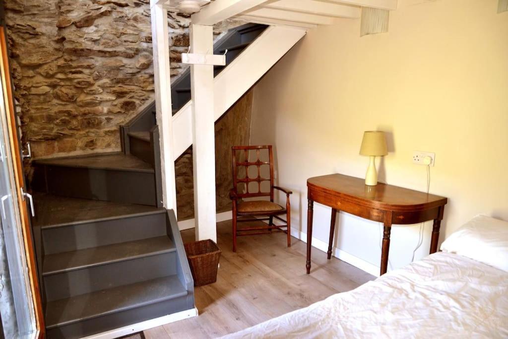 Secluded Cottage Nestled In The Beara Peninsula Killarney Exterior foto